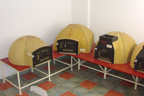 Forni refrattari a legna, getti refrattari su misura, forni per porchetta, forni per pizzerie